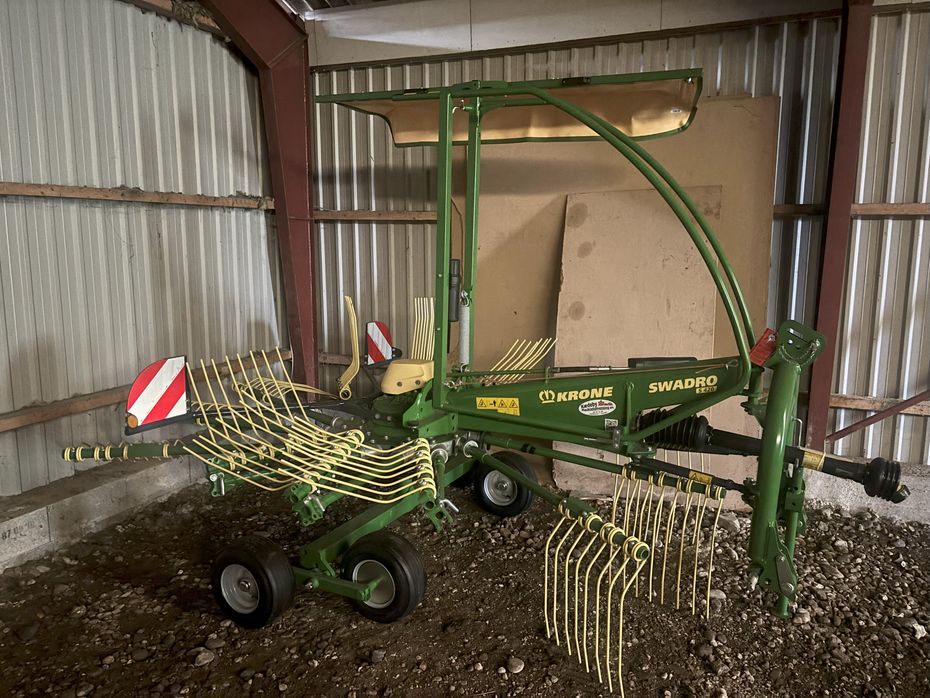 KRONE Swadro S 420 - Hø- og halmhåndtering - River og vendere - 1