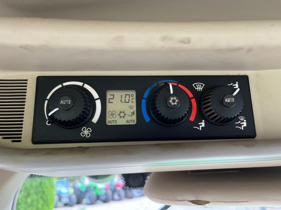 John Deere 6930 AutoPower med frontlift og front PTO - Traktorer - Traktorer 4 wd - 14