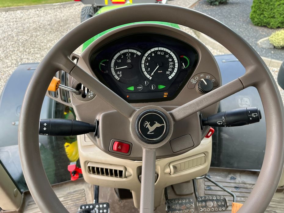 John Deere 6930 AutoPower med frontlift og front PTO - Traktorer - Traktorer 4 wd - 12