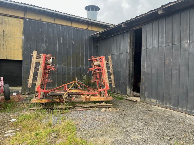 Marsk Stig såbedsharve med planerplanke, rotorsmulrer og efterharve.