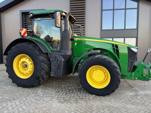 John Deere 8345R