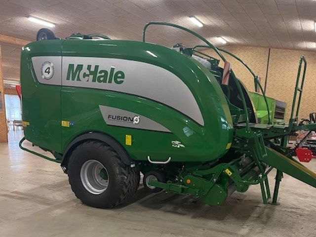 McHale Fusion 4 Plus