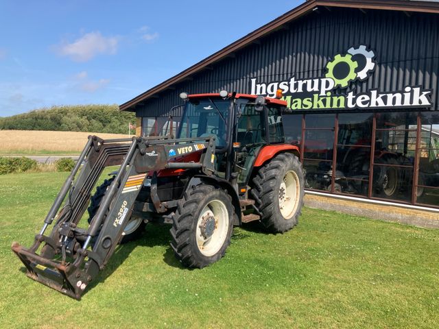New Holland TL90