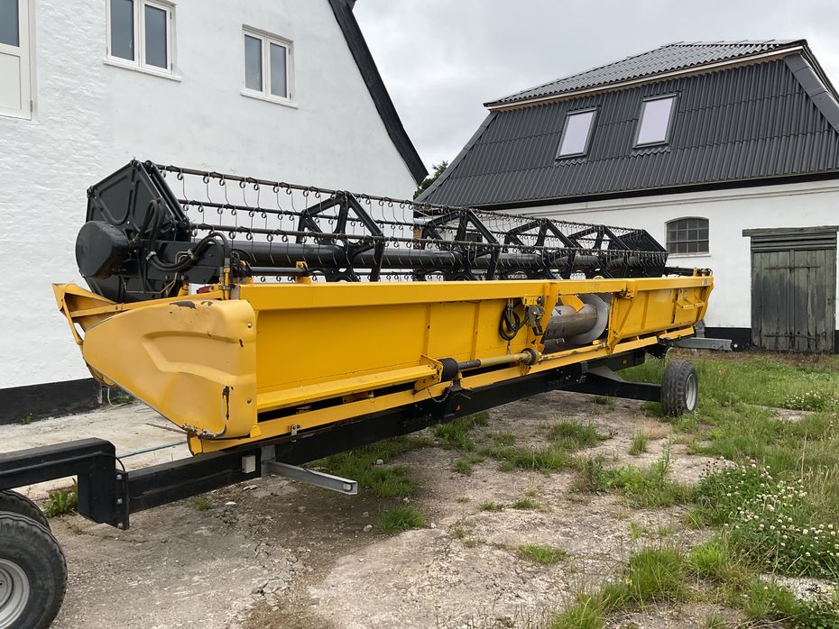 New Holland CX880 med skærebordsvogn - Høstmaskiner - Mejetærskere - 13