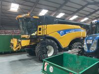 New Holland CX880 med skærebordsvogn - Høstmaskiner - Mejetærskere - 9