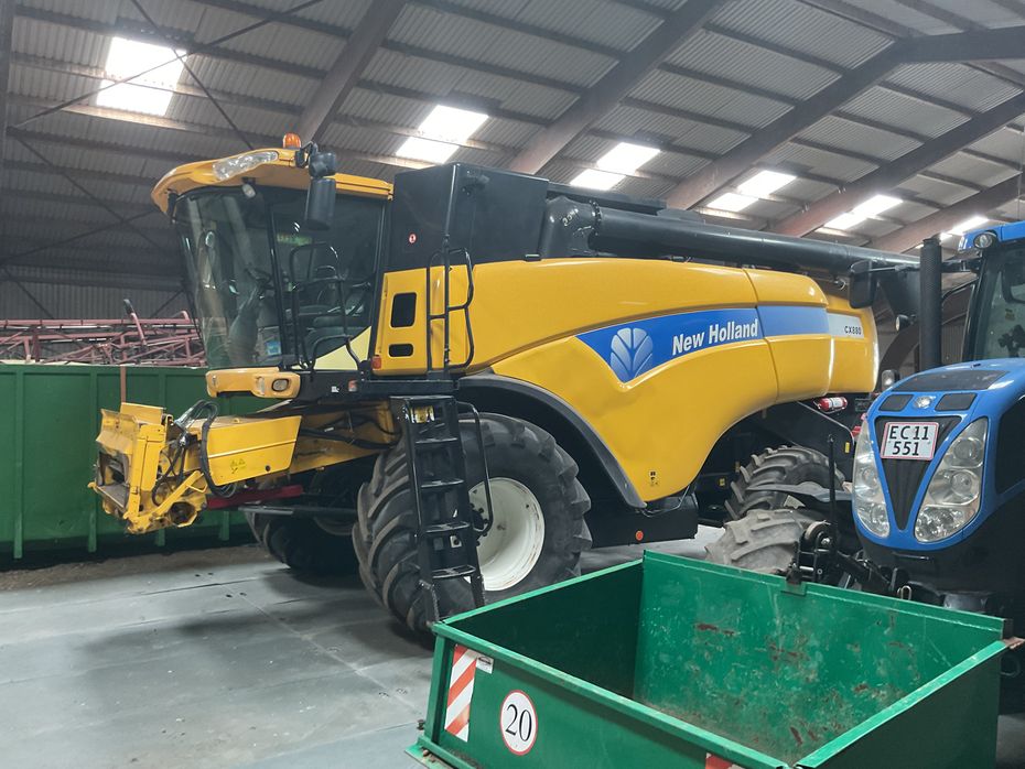New Holland CX880 med skærebordsvogn - Høstmaskiner - Mejetærskere - 8