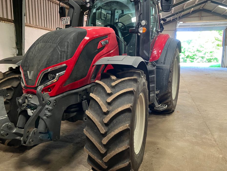 Valtra T195 Active -----  SÆLGES FOR KUNDE ---  KUN KØRT 1130 Timer  --- - Traktorer - Traktorer 4 wd - 2