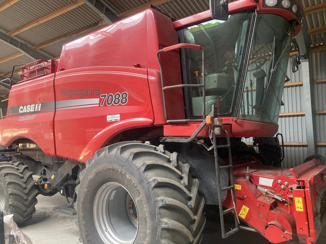 Case IH Axial Flow 7088 