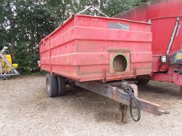 - - - Tipvogn 12Ton
