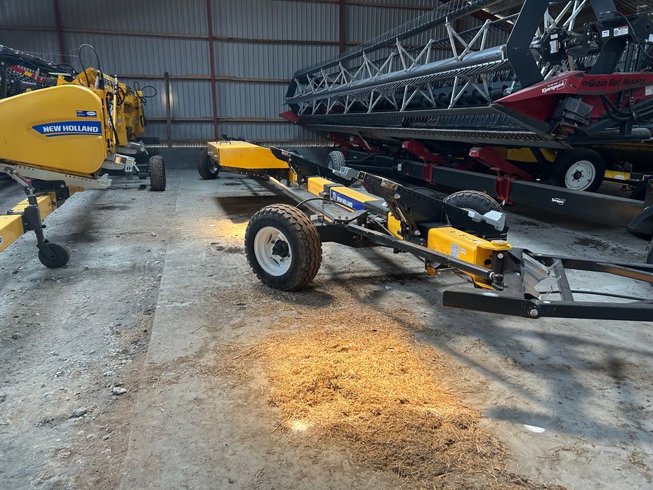 New Holland 4 hjulet skærebordsvogn - Høstmaskiner tilbehør - Skærebordsvogne - 1