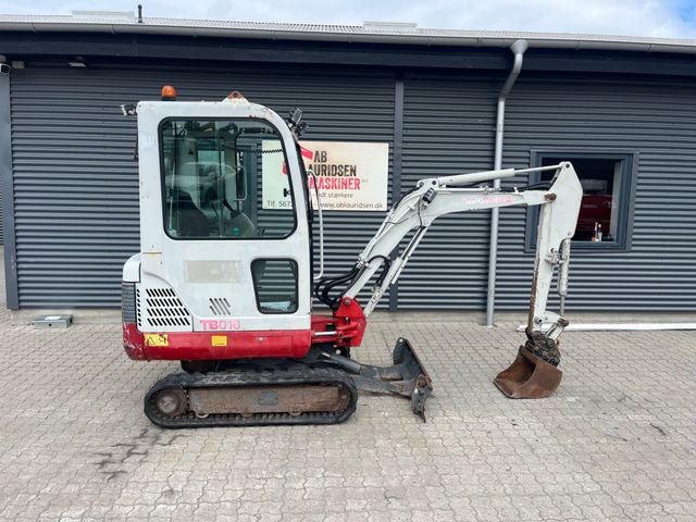 Takeuchi TB016