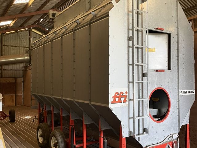 Farmfans Tørrevogn med silo og transportanlæg
