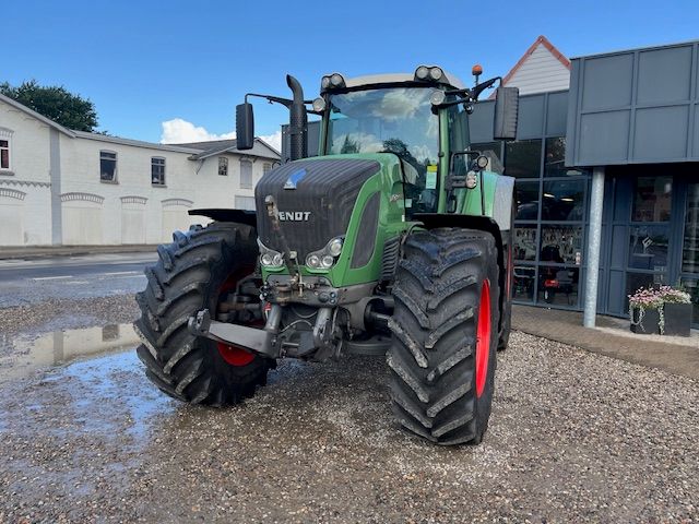 Fendt 933 Vario SCR Profi Plus 