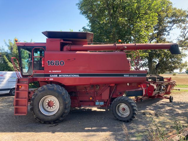 Case IH Axial Flow 1680