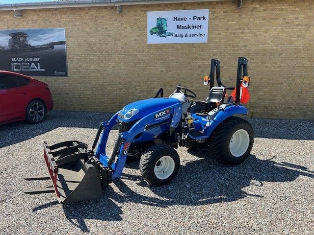 New Holland Boomer 25