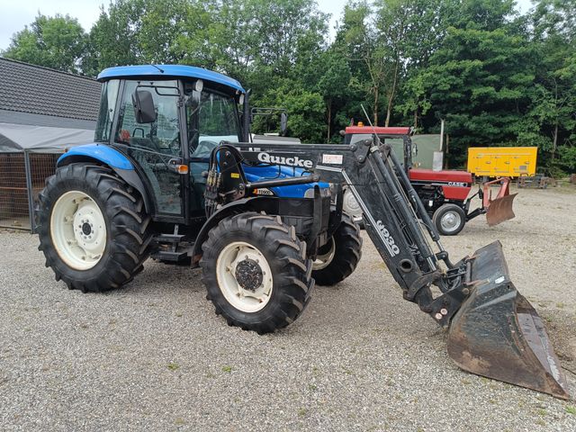 New Holland TD90D