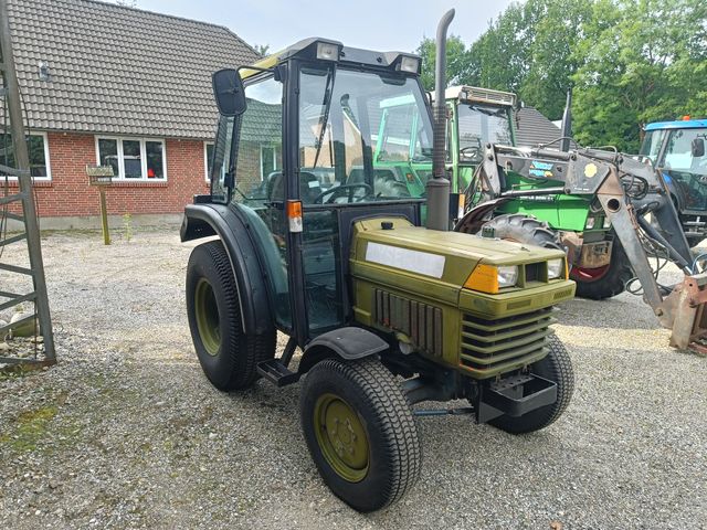 Kubota L2550 D