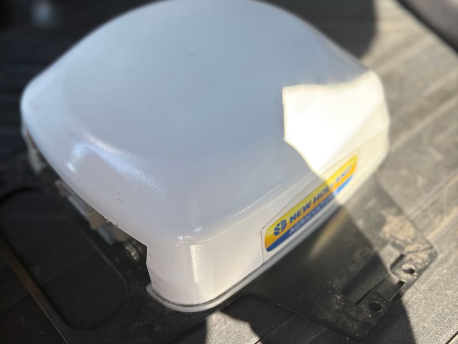 New Holland CNH GPS anetenne 392 med Navcontroller - Diverse maskiner & tilbehør - GPS - 1