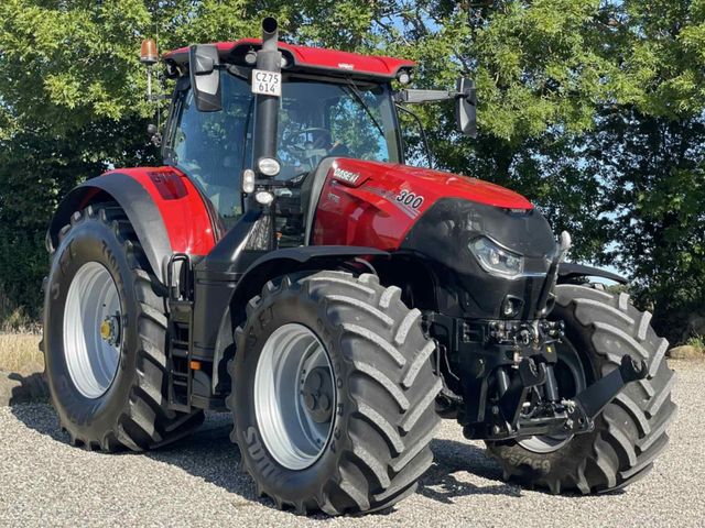 Case IH Optum 300 CVX