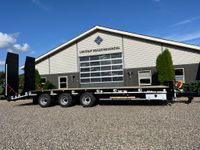 Tyrone 33TLL LANG MODEL med kombi bremser, både luft og hydrauliske bremser. Affjedret træk og affjedret aksler. Med hydrauliske ramper og værktøjskasse - Vogne - Maskintransportvogne - 16