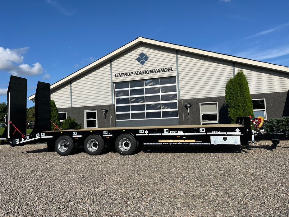 Tyrone 33TLL LANG MODEL med kombi bremser, både luft og hydrauliske bremser. Affjedret træk og affjedret aksler. Med hydrauliske ramper og værktøjskasse - Vogne - Maskintransportvogne - 16