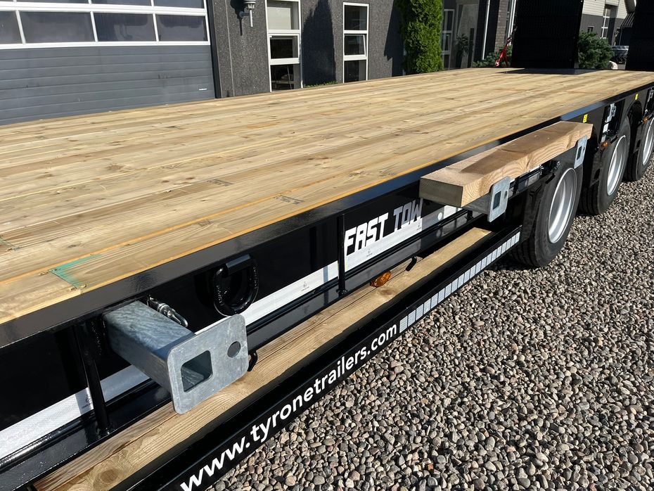 Tyrone 33TLL LANG MODEL med kombi bremser, både luft og hydrauliske bremser. Affjedret træk og affjedret aksler. Med hydrauliske ramper og værktøjskasse - Vogne - Maskintransportvogne - 7