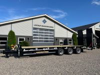 Tyrone 33TLL LANG MODEL med kombi bremser, både luft og hydrauliske bremser. Affjedret træk og affjedret aksler. Med hydrauliske ramper og værktøjskasse - Vogne - Maskintransportvogne - 2