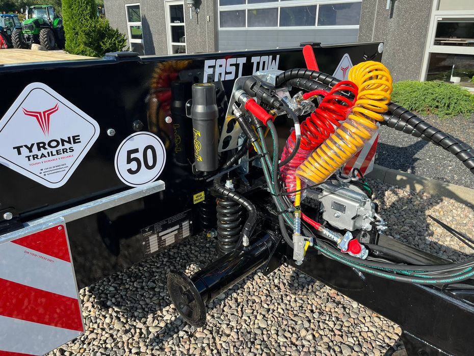 Tyrone 33TLL LANG MODEL med kombi bremser, både luft og hydrauliske bremser. Affjedret træk og affjedret aksler. Med hydrauliske ramper og værktøjskasse - Vogne - Maskintransportvogne - 14