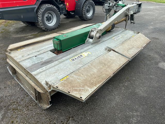 Major 800SM Grass Topper