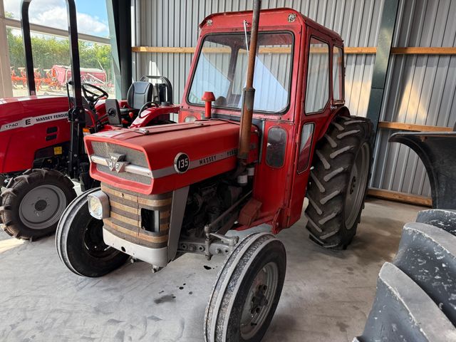 Massey Ferguson 135
