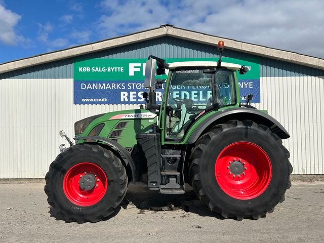 Fendt 724 Vario S4 Profi Plus