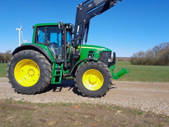 John Deere 7530 Prømium Plus Power Quard frontlift og Ålø frontlæsser auto trac ready