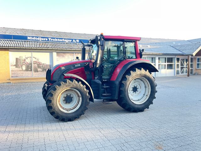 Valtra N142 Versu