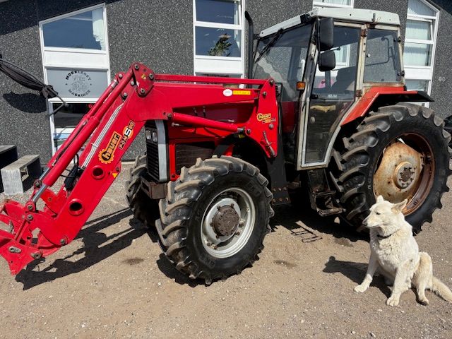 Massey Ferguson 375