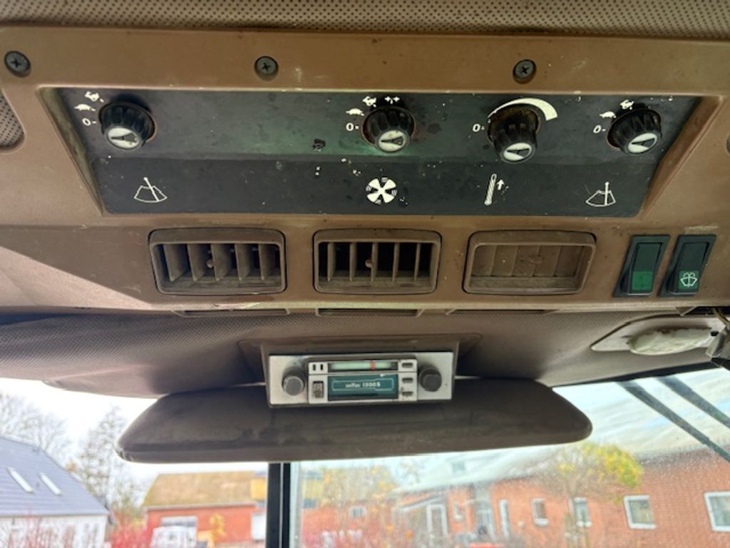 John Deere 3050 4WD MED FRONTVÆGTE – detalje 17