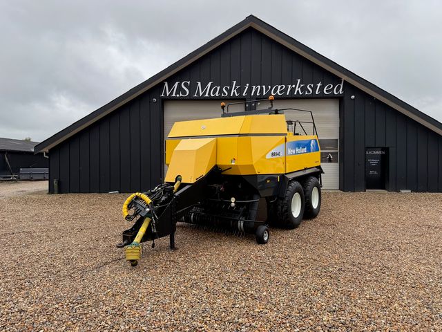 New Holland BB940A