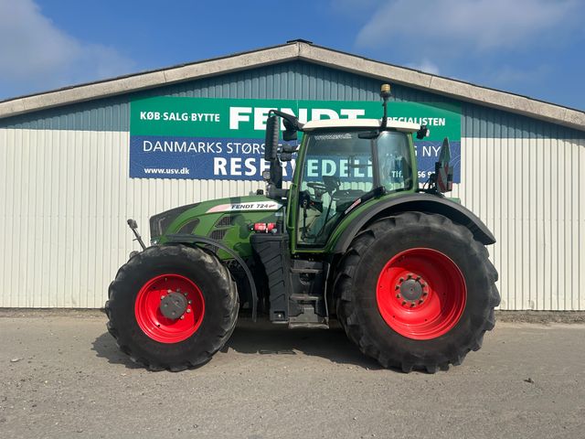 Fendt 724 Vario S4 Profi Plus