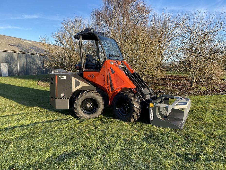 Cast Genesis 40XD - Læssemaskiner - Minilæssere - 1