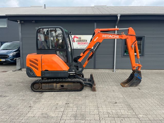 Hitachi ZX27-3