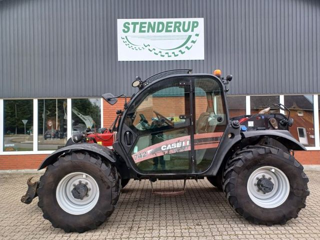 Case FARMLIFT 742
