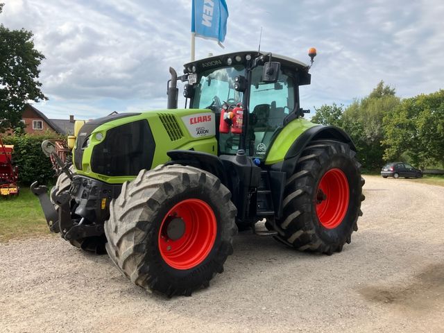 CLAAS AXION 850 CMATIC