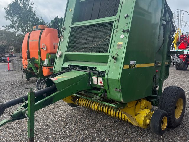 John Deere 550 Rundballepresser