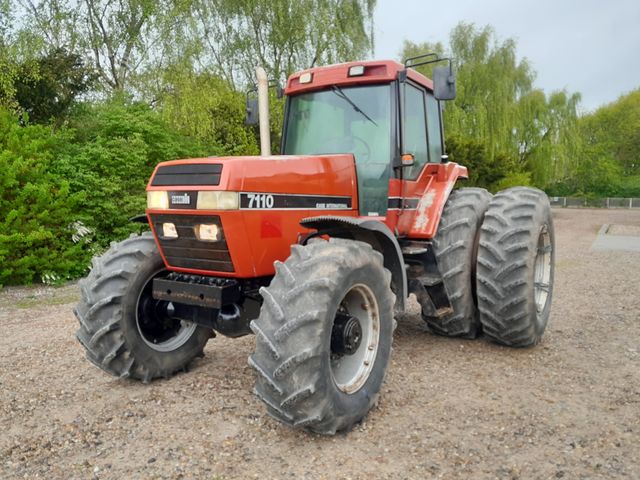Case IH 7110 med tvillinghjul