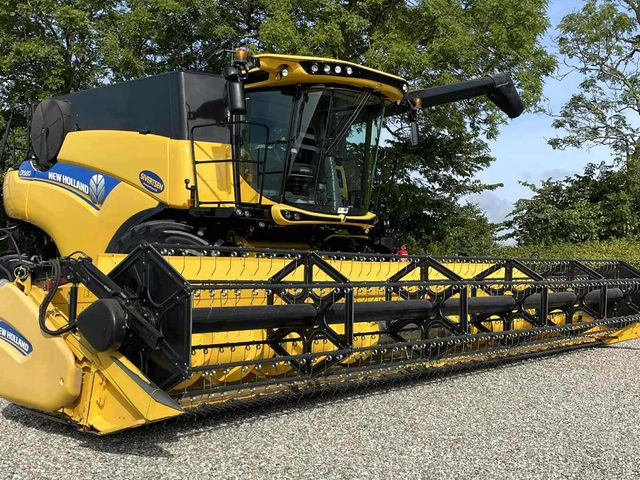 New Holland CR9.80