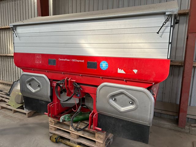 Kverneland Exacta TL 3900 GEOSPREAD