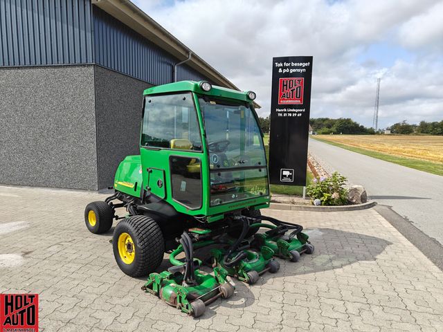 John Deere 3245C