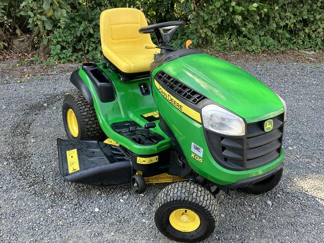 John Deere X126