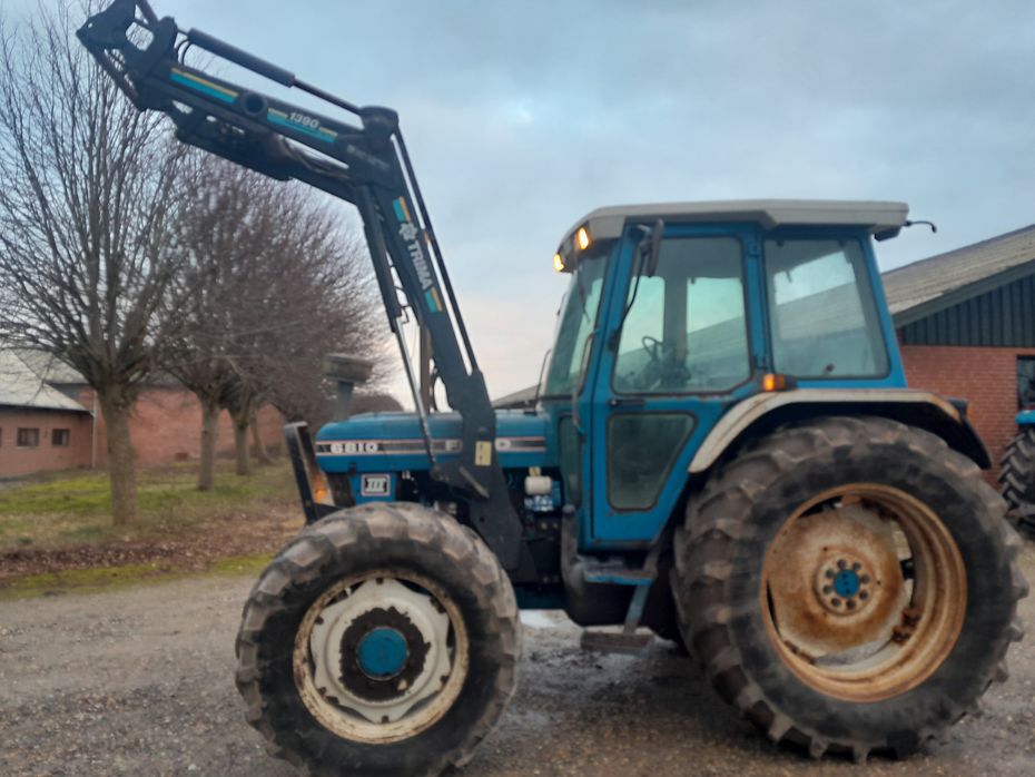 Ford 6810 F3 med Trima frontlæsser 6810 Force 3 - Traktorer - Traktorer 4 wd - 6
