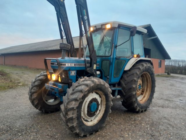 Ford 6810 F3 med Trima frontlæsser