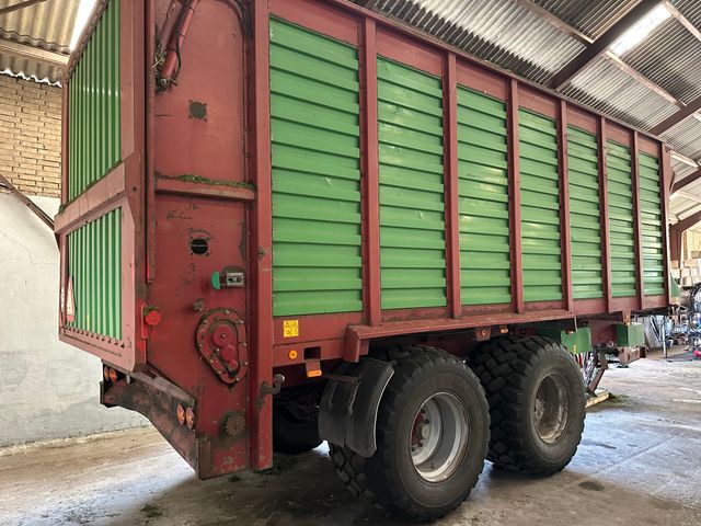 Strautmann Giga-Trailer 2246